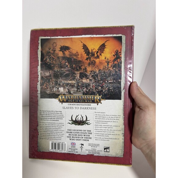 Warhammer 40K "Slaves to Darkness" Chaos Battledom - Age of Sigmar Hardback Book - Picture 4 of 4
